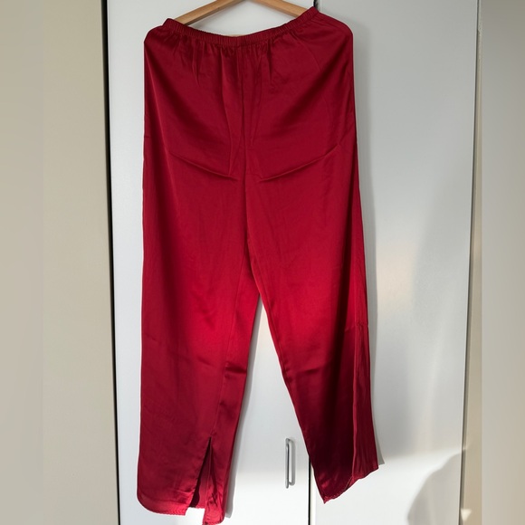 SKIMS Red Satin Pajama Set - Picture 10 of 14